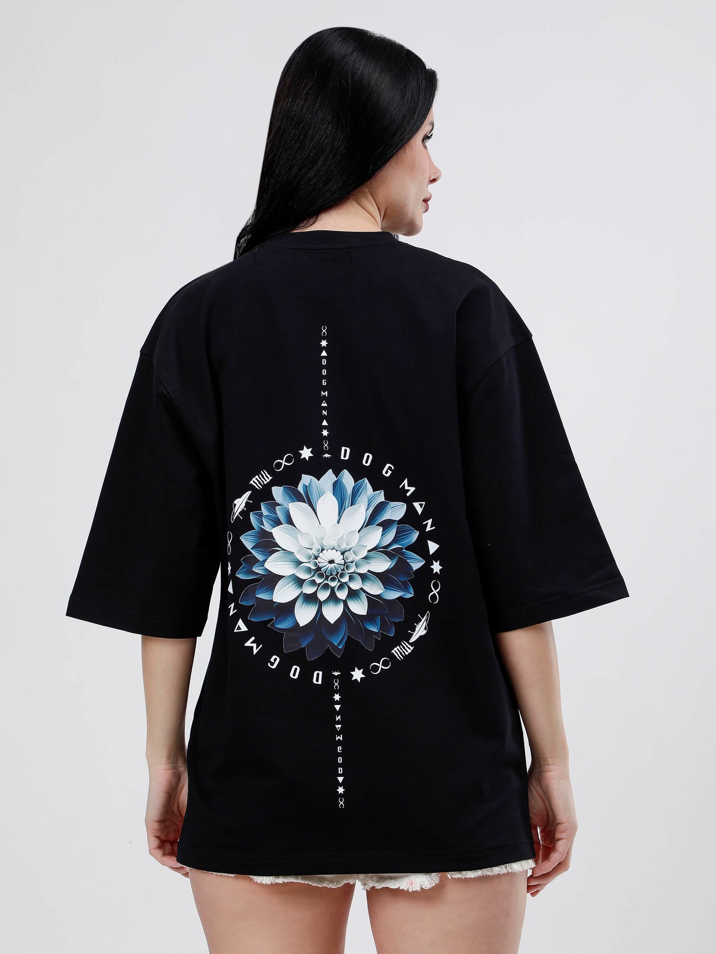 BLOOM SERIES(B02)-BLACK OVERSIZED UNISEX TSHIRT