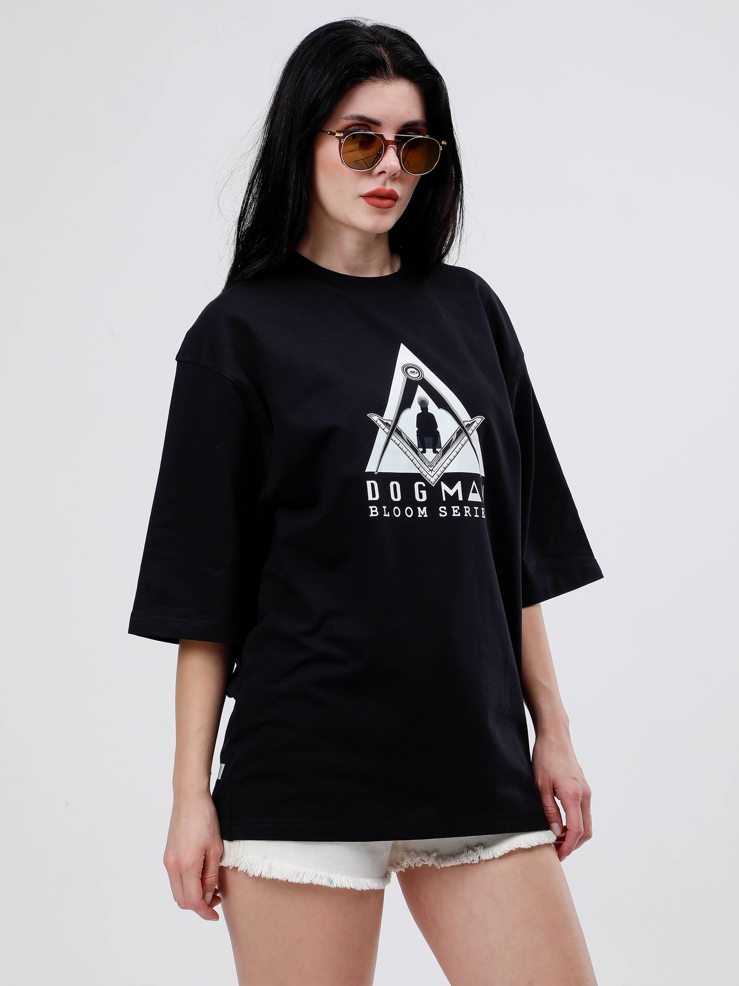 BLOOM SERIES(B05)-BLACK OVERSIZED UNISEX TSHIRT